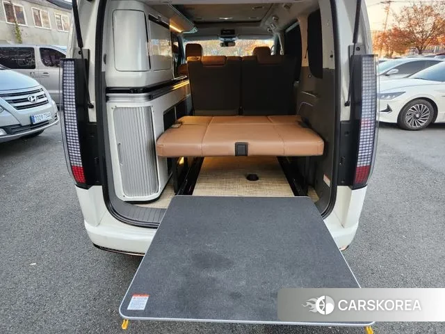 Hyundai Staria 2024 Белый из Кореи, фото 3