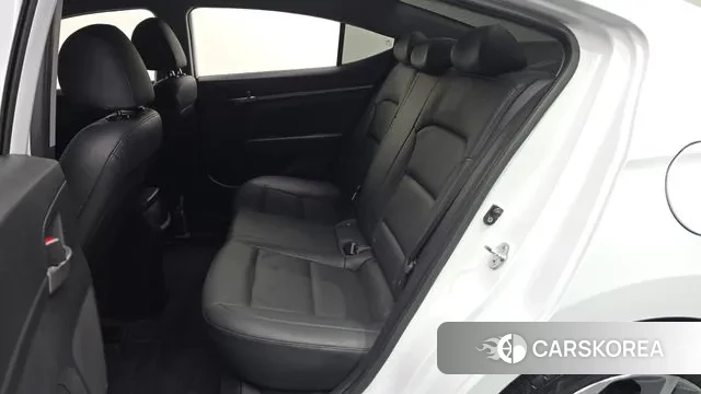 Hyundai Avante AD 2018 Белый из Кореи, фото 3