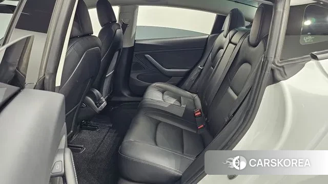 Tesla Model 3 2021 Белый из Кореи, фото 3