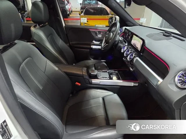 Mercedes-Benz GLB-Class X247 2023 Белый из Кореи, фото 3