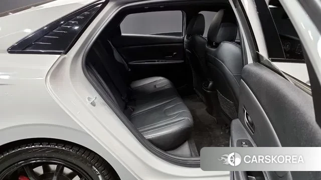 Hyundai Avante (CN7) 2022 Серебристо-серый из Кореи, фото 3