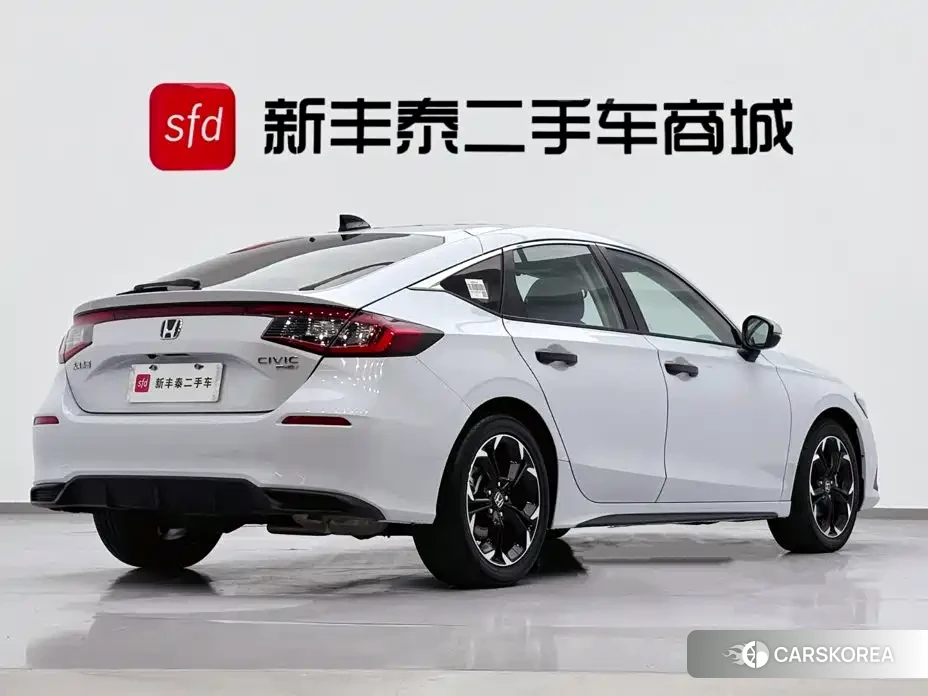 Honda Civic 2023 Белый из Китая, фото 3