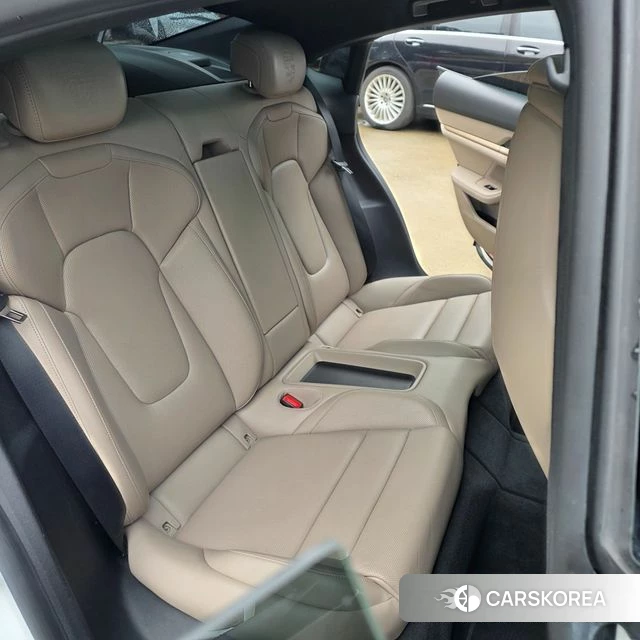 Porsche Taycan 2022 Белый из Кореи, фото 3
