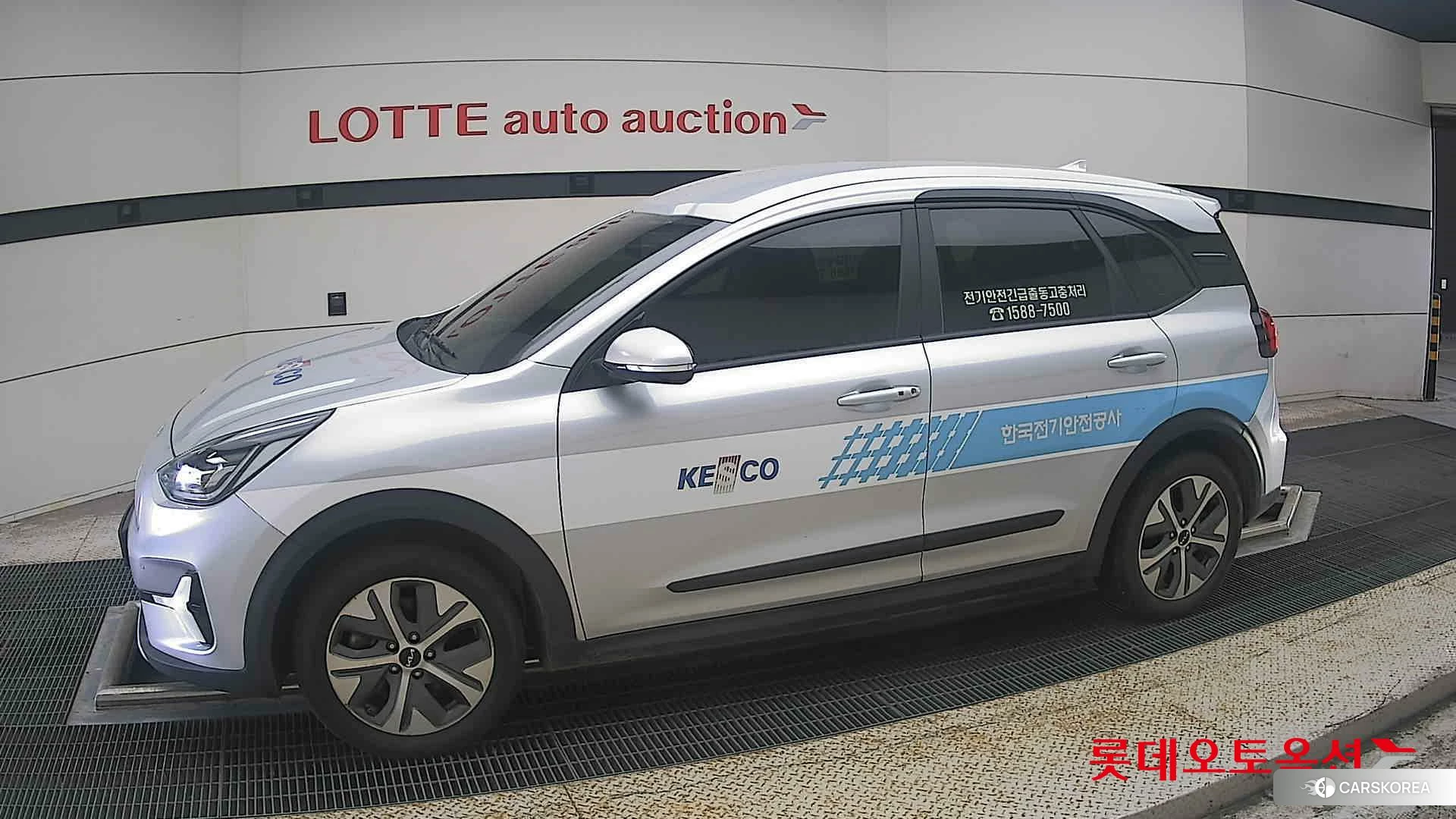 Kia Niro Plus 2023 Sparkling Silver из Кореи, фото 3