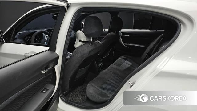 BMW 1 Series (F20) 2018 Белый из Кореи, фото 3