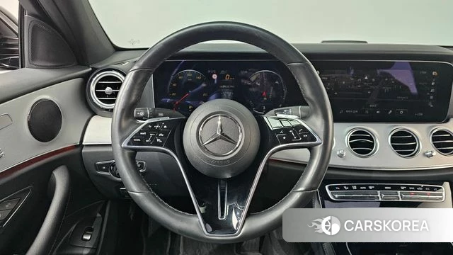 Mercedes-Benz E-Class W213 2021 Черный из Кореи, фото 3