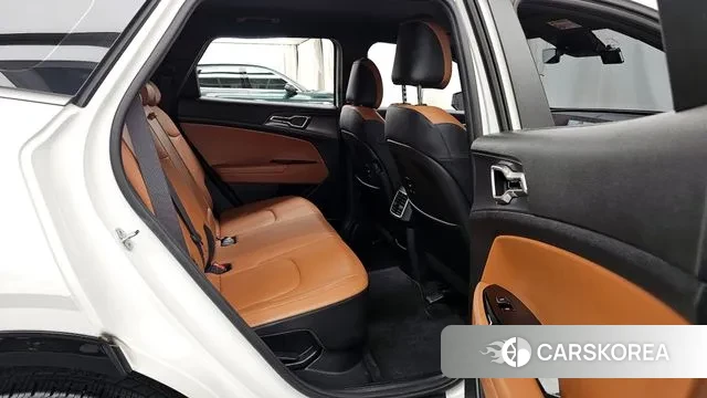 Kia Sportage 5th Generation Hybrid 2021 Белый из Кореи, фото 3