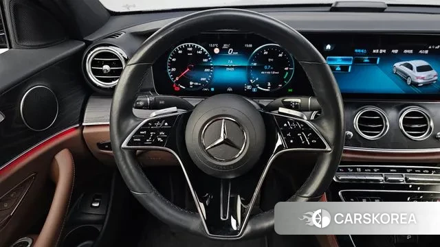 Mercedes-Benz E-Class W213 2023 Черный из Кореи, фото 3