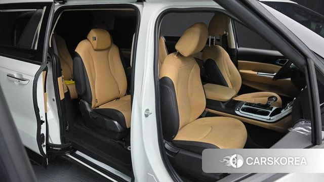 Kia Carnival 4th generation 2023 Белый из Кореи, фото 3