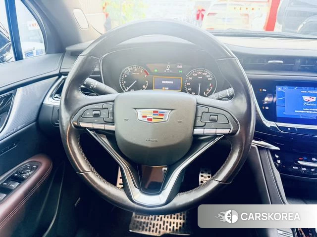 Cadillac XT6 2022 Черный из Китая, фото 3