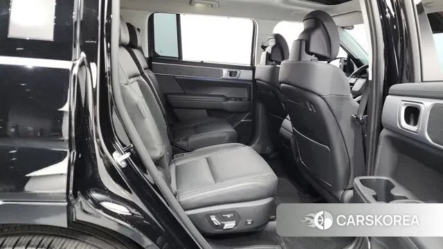 Hyundai Santa Fe (MX5) 2023 Черный из Кореи, фото 3