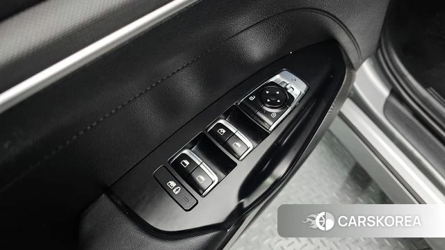 Kia K5 3rd generation 2022 Серебряный из Кореи, фото 3