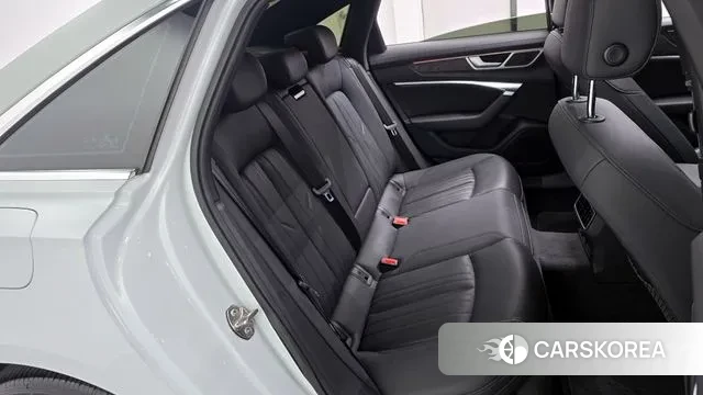 Audi A6 (C8) 2021 Белый из Кореи, фото 3