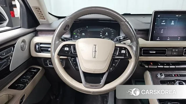 Lincoln Aviator 2nd generation 2021 Белый из Кореи, фото 3