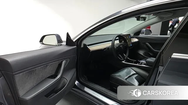 Tesla Model 3 2019 Серый из Кореи, фото 3