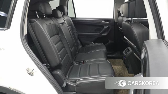 Volkswagen Tiguan Allspace 2020 Черный из Кореи, фото 3