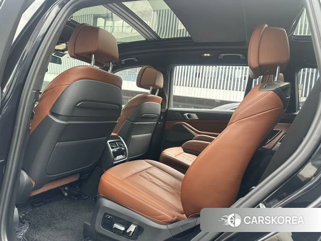 BMW X7 2021 Черный из Китая, фото 3