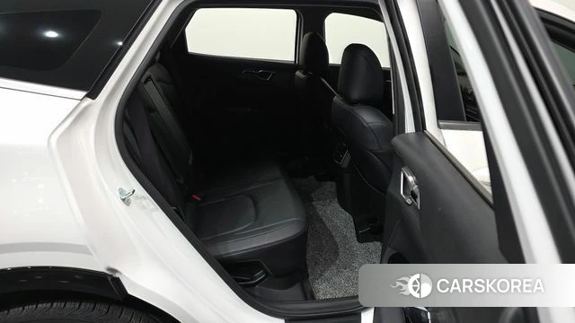 Kia Sportage 5th Generation Hybrid 2024 Белый из Кореи, фото 3