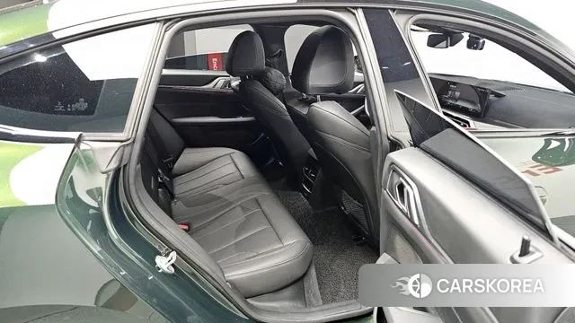 BMW i4 2022 Зеленый из Кореи, фото 3