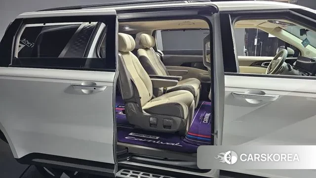 Kia The New Carnival 4th Generation 2024 Белый из Кореи, фото 3