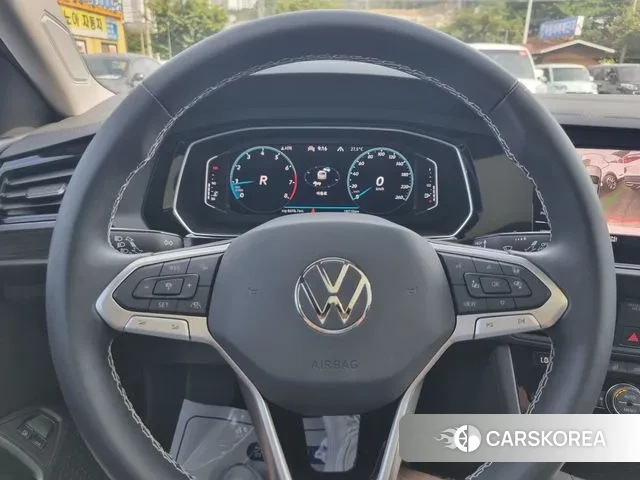 Volkswagen 7th Generation of Jetta 2023 Белый из Кореи, фото 3