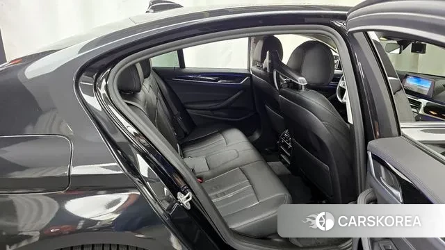 BMW 5 Series (G30) 2019 Черный из Кореи, фото 3