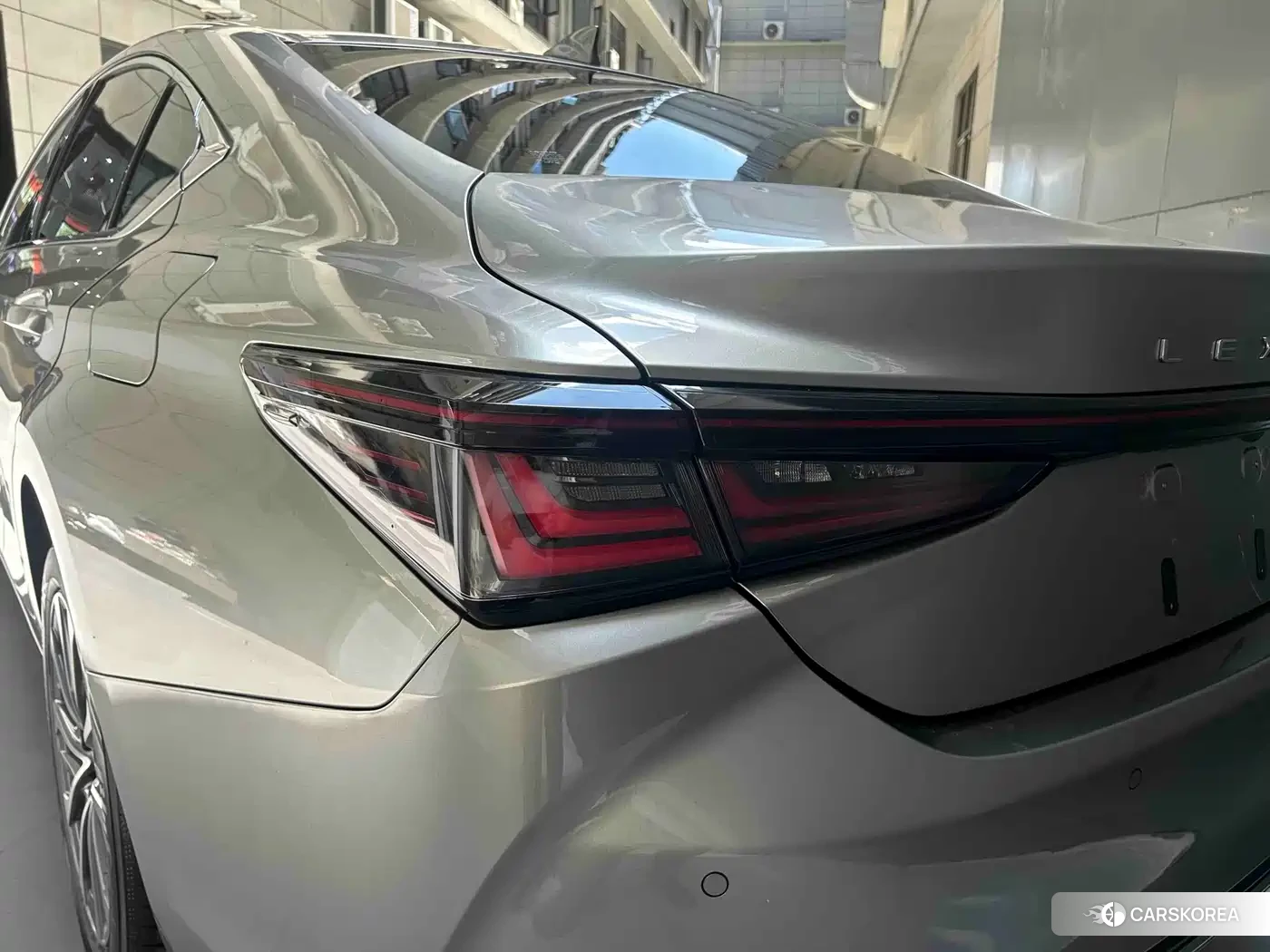 Lexus ES 2025 Champagne/brown из Китая, фото 3