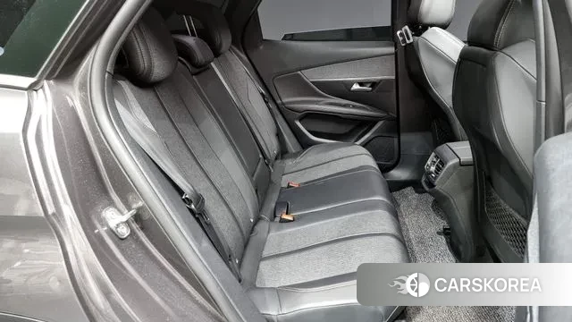 Peugeot 3008 second generation 2018 Серый из Кореи, фото 3