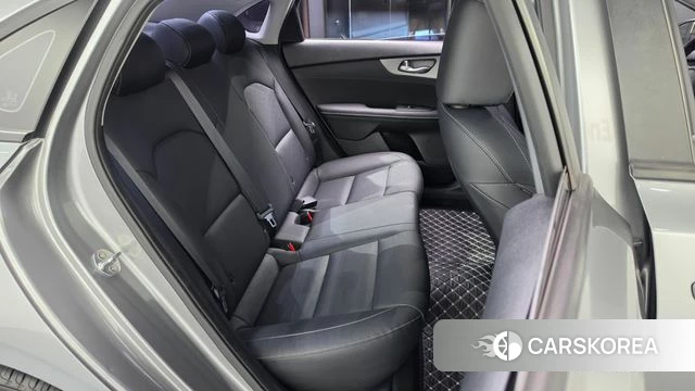 Kia Come New K3 2019 Серебристо-серый из Кореи, фото 3