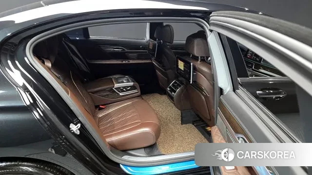 BMW 7 Series (G11) 2020 Черный из Кореи, фото 3