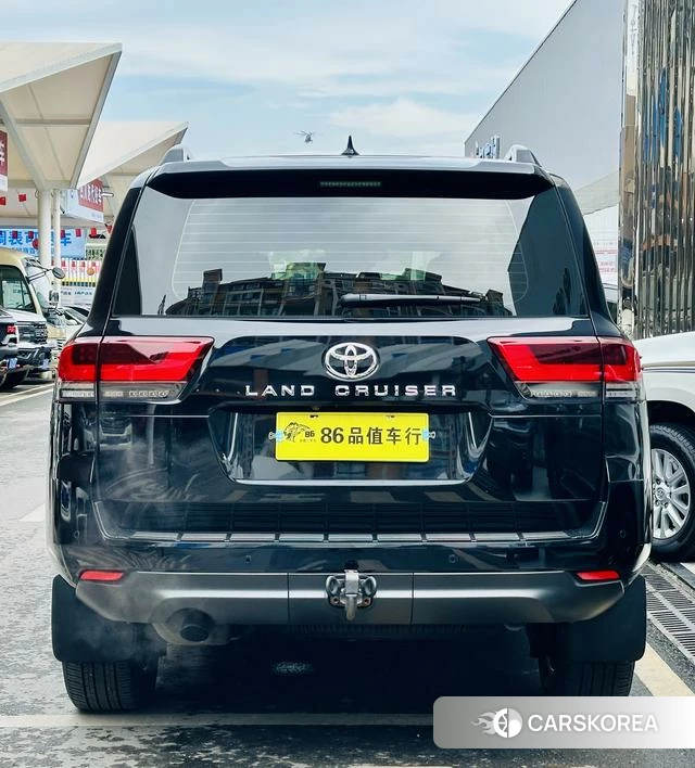 Toyota Land Cruiser (imported) 2024 Черный из Китая, фото 3