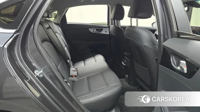 Kia The New K3 2nd generation 2023 Серый из Кореи, фото 3