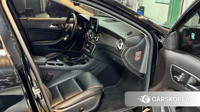 Mercedes-Benz GLA-Class X156 2018 Черный из Кореи, фото 3