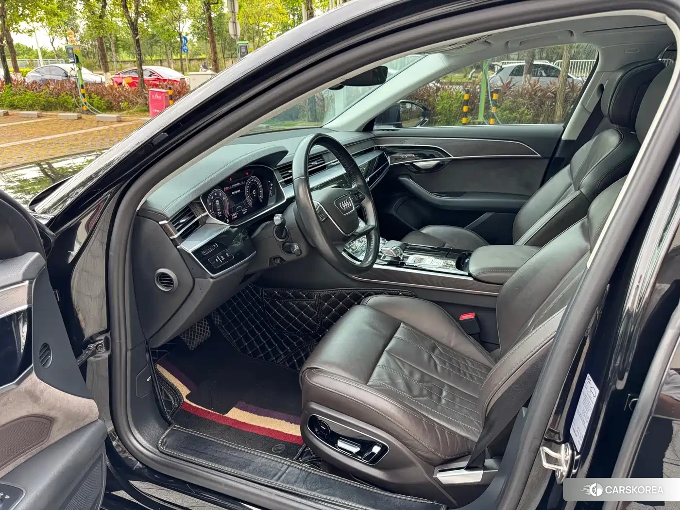 Audi A8 2020 Черный из Китая, фото 3