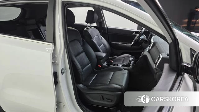 Kia Sportage The Bold 2019 Белый из Кореи, фото 3