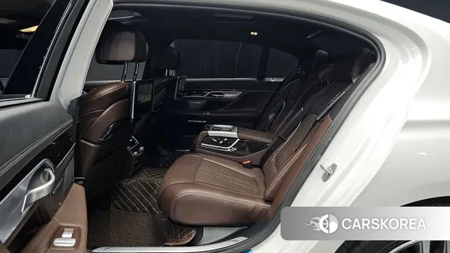 BMW 7 Series (G11) 2018 Белый из Кореи, фото 3