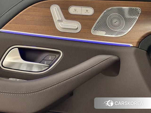 Mercedes-Benz GLS 2023 Черный из Китая, фото 3