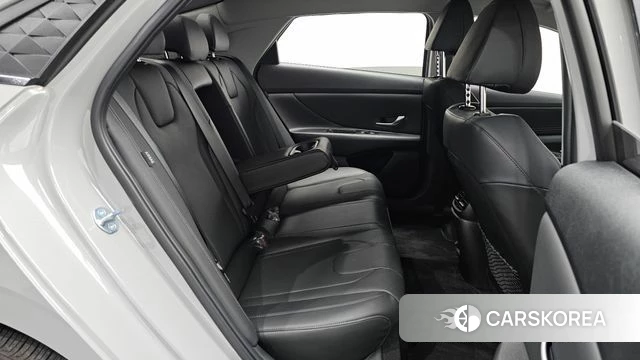 Hyundai The New Avante (CN7) 2023 Серебристо-серый из Кореи, фото 3
