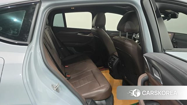 BMW X4 (G02) 2025 Серебряный из Кореи, фото 3