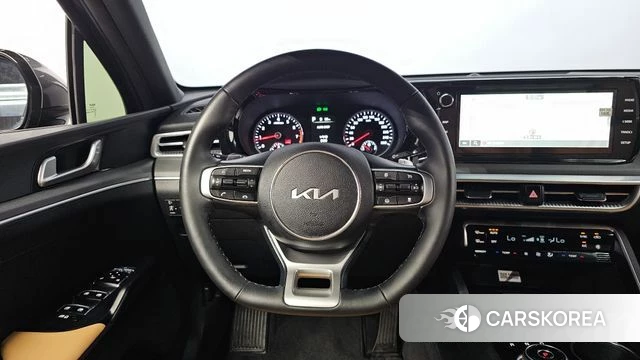Kia K5 3rd generation 2023 Серый из Кореи, фото 3