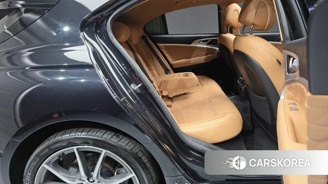 Genesis The New G70 Shooting Brake 2022 Черный из Кореи, фото 3