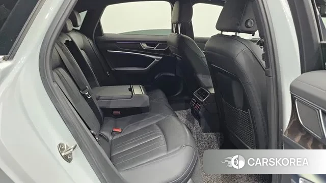 Audi A6 (C8) 2021 Белый из Кореи, фото 3