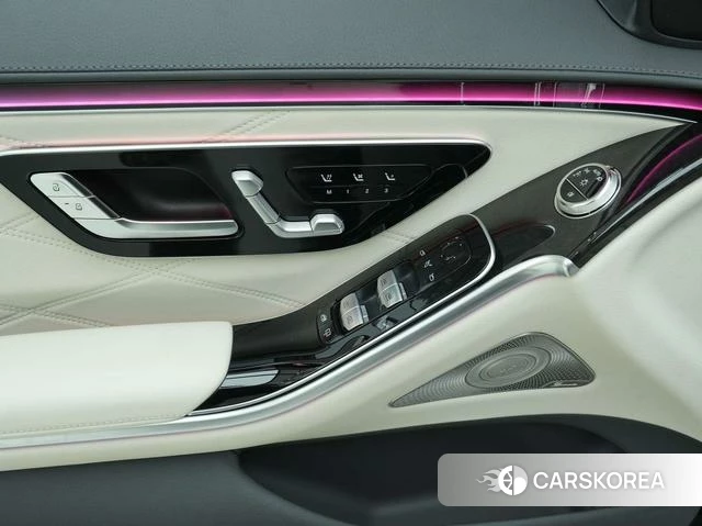 Mercedes-Benz Maybach S-class 2026 Синий из Китая, фото 3