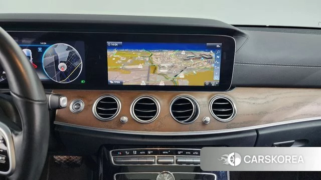 Mercedes-Benz E-Class W213 2019 Белый из Кореи, фото 3