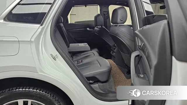 Audi Q5 (FY) 2023 Белый из Кореи, фото 3