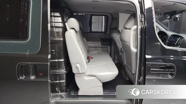 Hyundai The New Grand Starex 2018 Черный из Кореи, фото 3