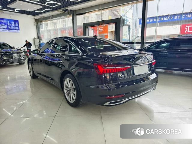 Audi A6L 2023 Черный из Китая, фото 3