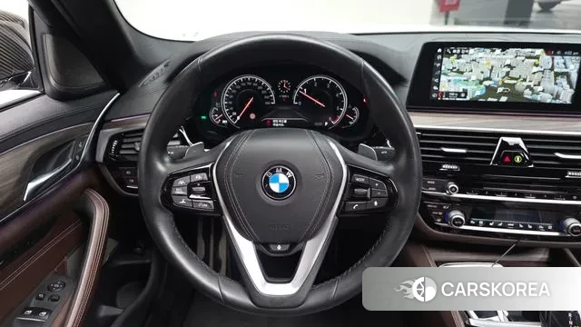 BMW 5 Series (G30) 2018 Белый из Кореи, фото 3