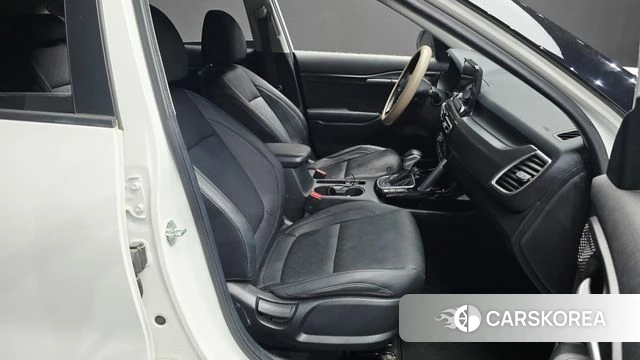 Kia Seltos 2021 Белый из Кореи, фото 3