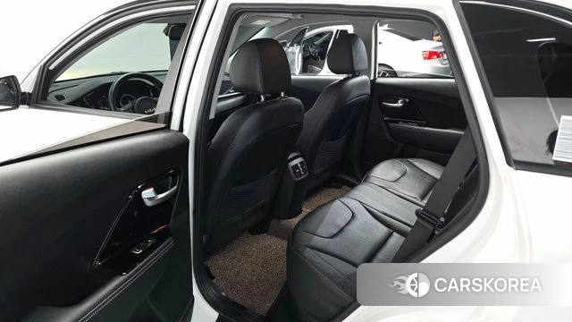 Kia Niro EV 2021 Белый из Кореи, фото 3